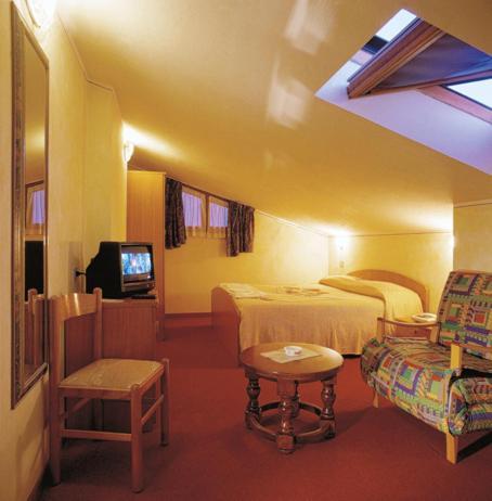 Albergo Ristorante Da Felice Loria Quarto foto